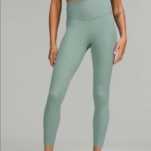 Lululemon Size 0 Base Pace HR Tight 25” Misty Glade